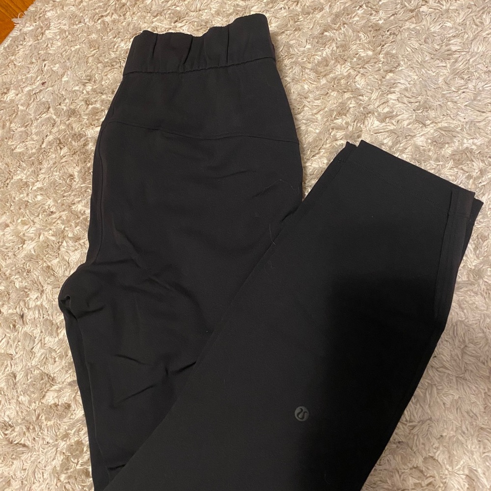 Lululemon joggers!